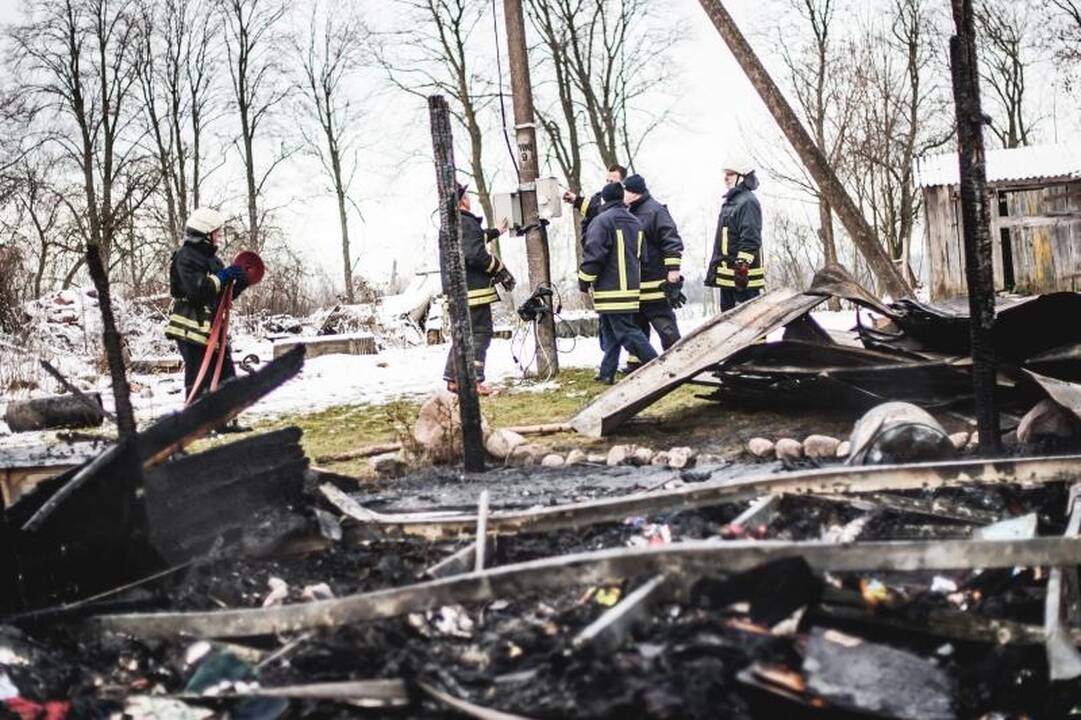 Kol šeimininkas buvo išvykęs, jo namas visiškai sudegė