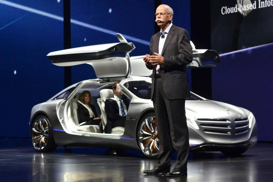 Frankfurto automobilių paroda: it iš kosmoso „Mercedes Benz F125“