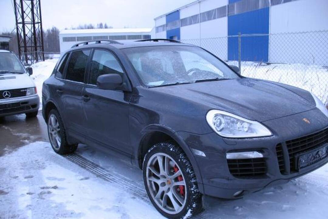 Policijos laimikis - 7 užsienyje vogti automobiliai