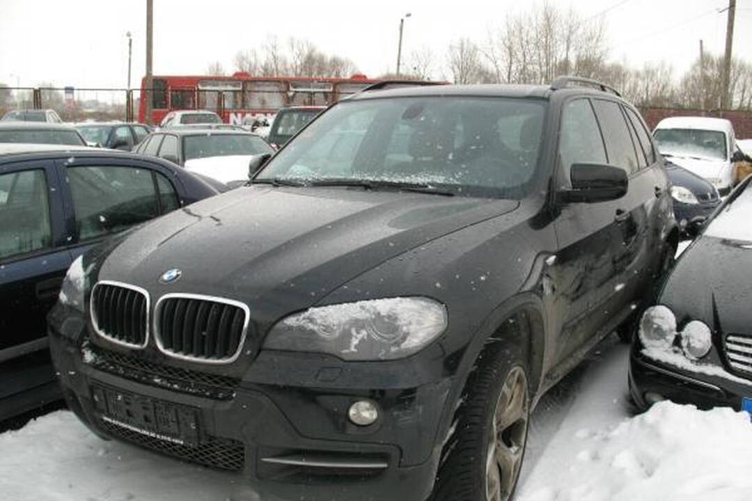 Policijos laimikis - 7 užsienyje vogti automobiliai