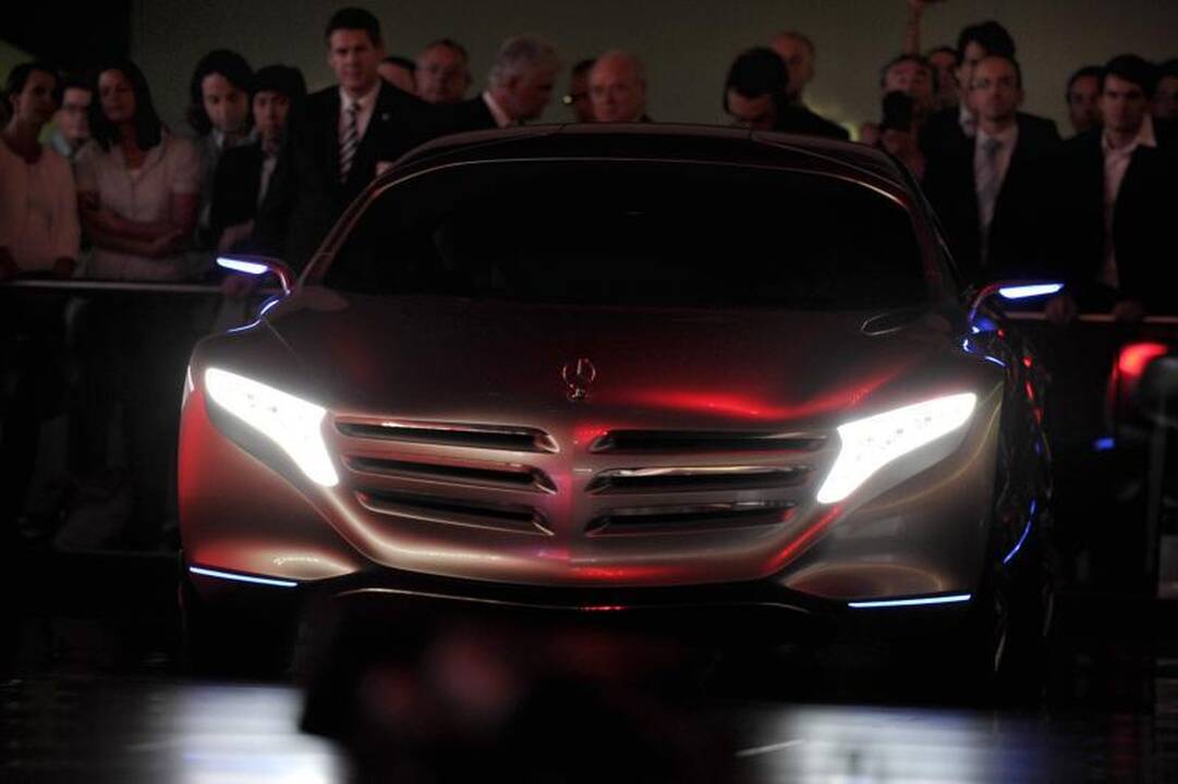 Frankfurto automobilių paroda: it iš kosmoso „Mercedes Benz F125“