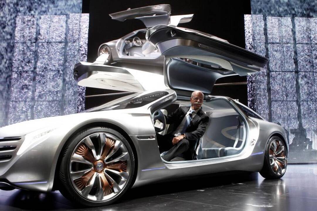 Frankfurto automobilių paroda: it iš kosmoso „Mercedes Benz F125“