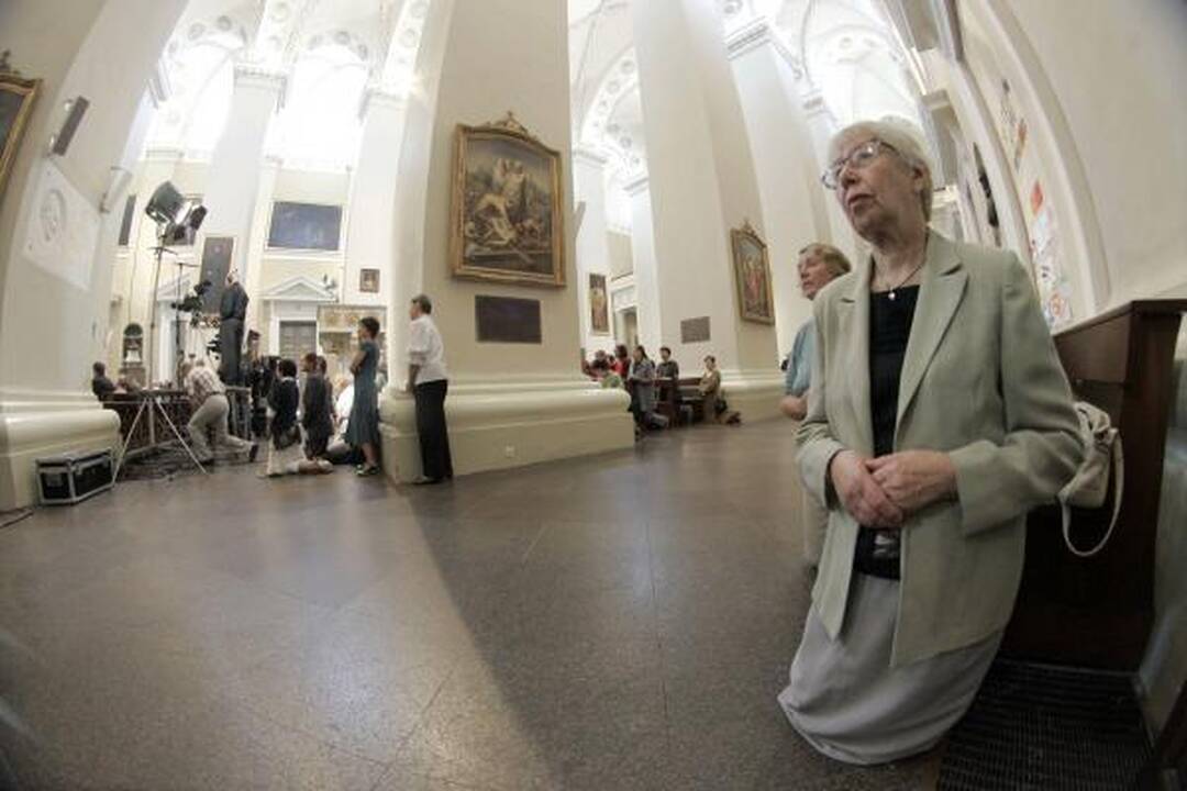 Arkikatedroje su A.Brazausku Lietuva atsisveikino malda