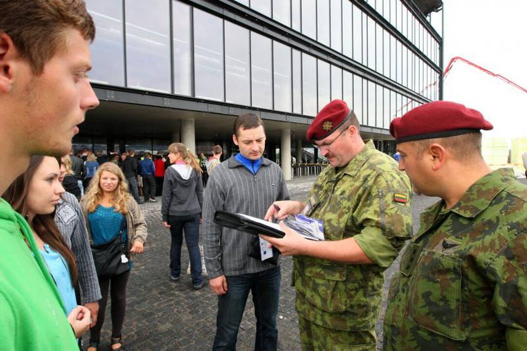 Pratybos arenoje: spec. tarnybos parodė, kad moka dirbti 