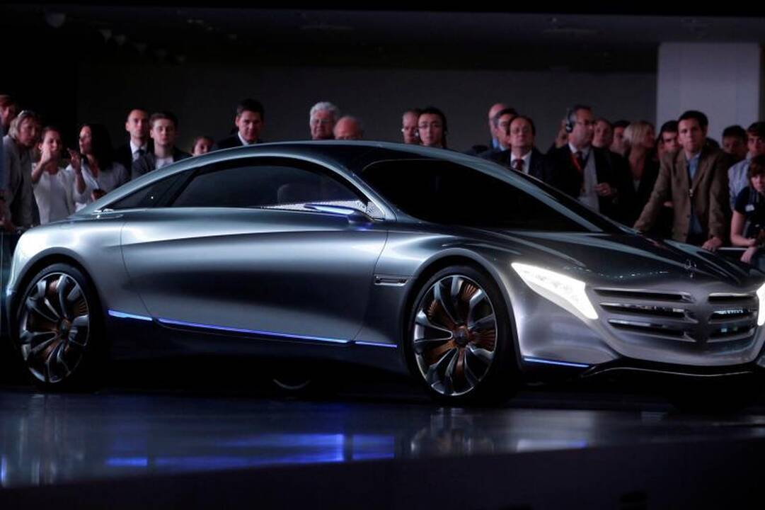 Frankfurto automobilių paroda: it iš kosmoso „Mercedes Benz F125“