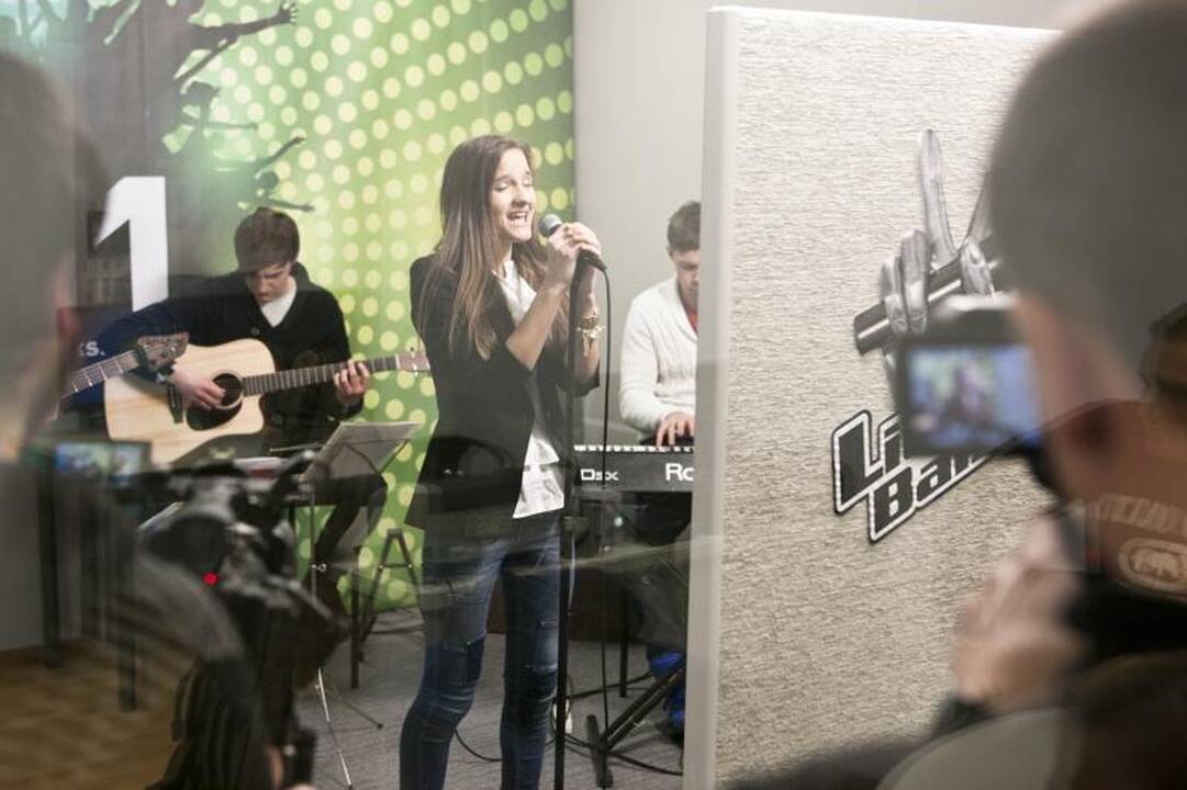 V.Tarasovienė tiesioginiame radijo eteryje pravirkdė septyniolikmetę