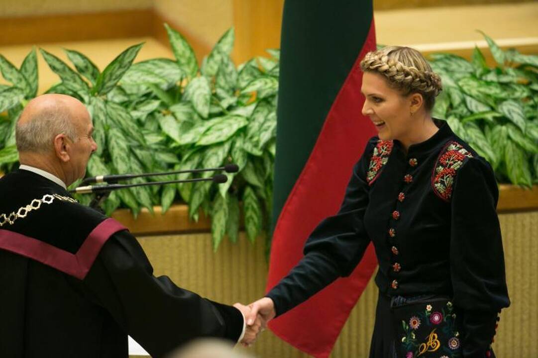 Prisaikdinti 135 naujojo Seimo nariai   