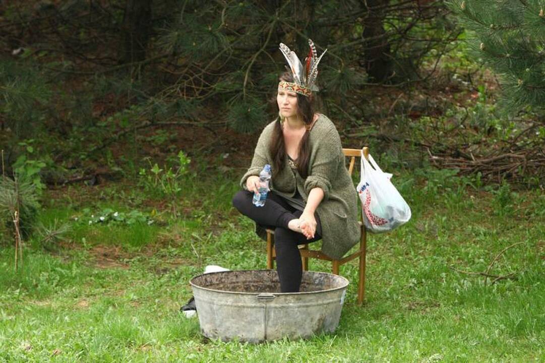 Nemuno salos parką užvaldė „žalieji“ menininkai