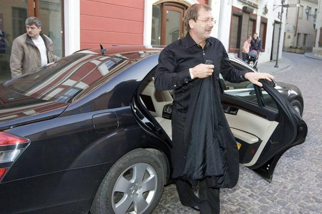 M.Petruškevičiaus gimtadienis – atsisveikinimas su poniomis?