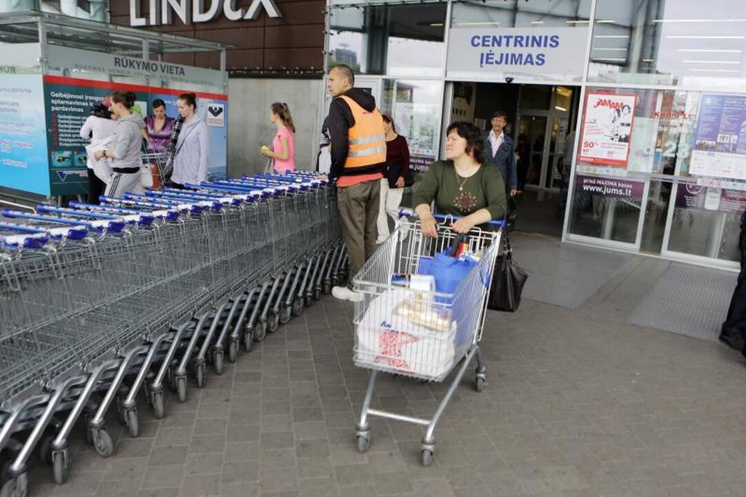 Klaipėdos „Akropolyje“ – nuolaidų medžioklė
