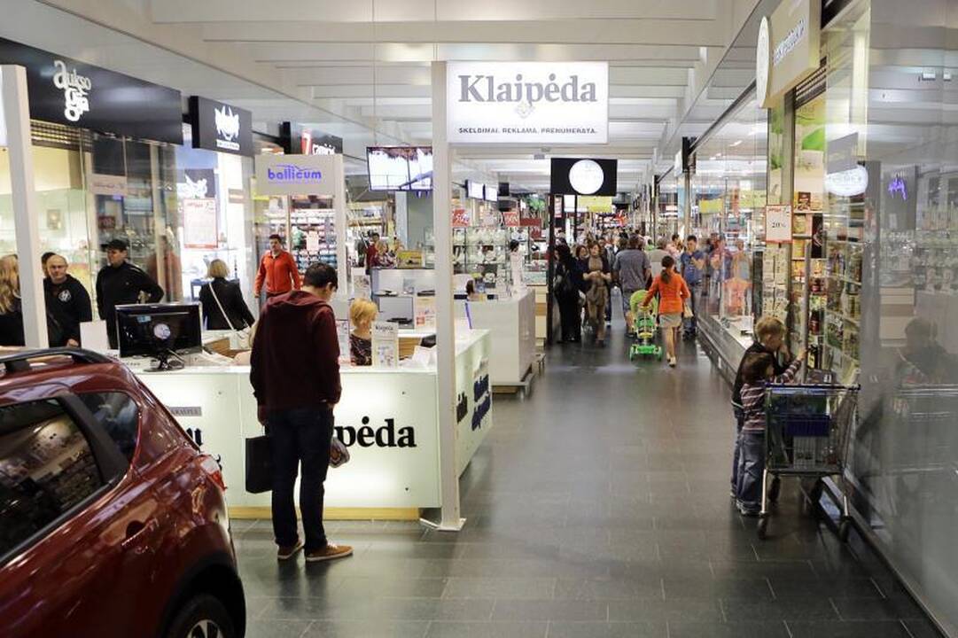 Klaipėdos „Akropolyje“ – nuolaidų medžioklė
