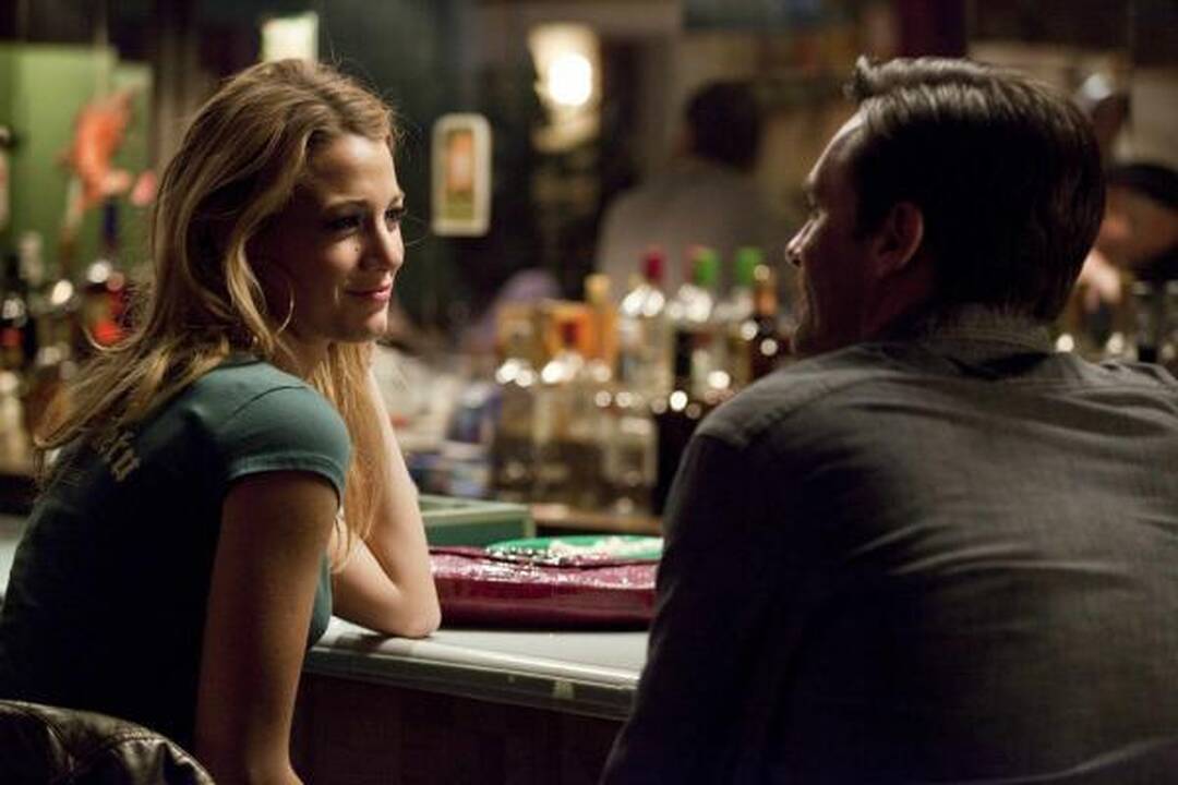 Blake Lively: iš serialo „Liežuvautoja“ prabangos – į dugną filme „Miestas“ 