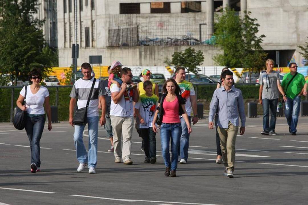 Tūkstančiai kauniečių traukė į "Žalgirio" areną