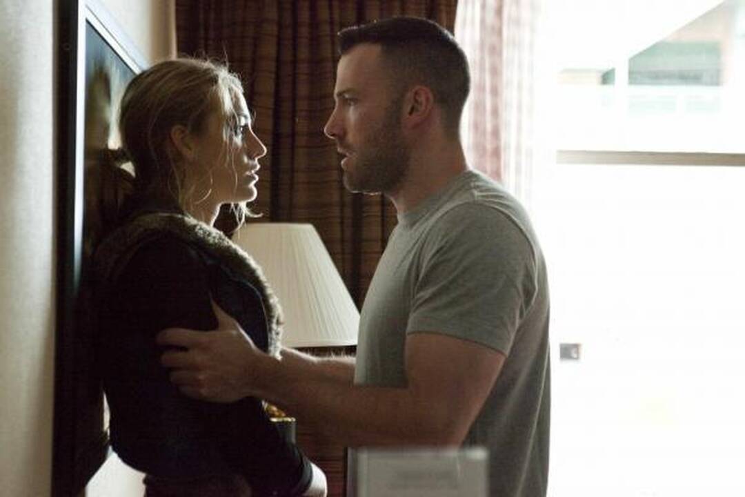 Blake Lively: iš serialo „Liežuvautoja“ prabangos – į dugną filme „Miestas“ 