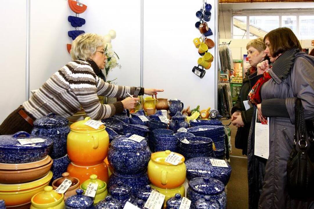 „Moters pasaulyje“ – ir vyrai, pasiryžę sumokėti už žmonų pirkinius