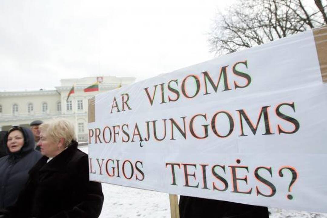 Medikai mitinge prašė Prezidentės užtarimo dėl darbo valandų ir atostogų trukmės