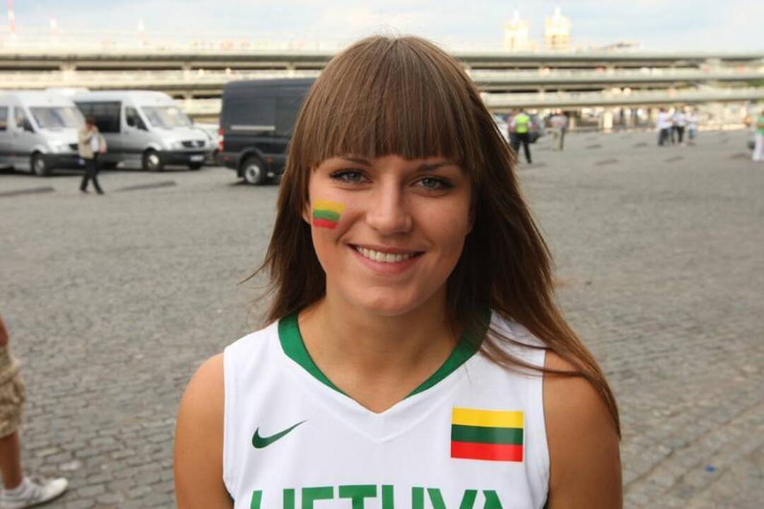 Tūkstančiai kauniečių traukė į "Žalgirio" areną