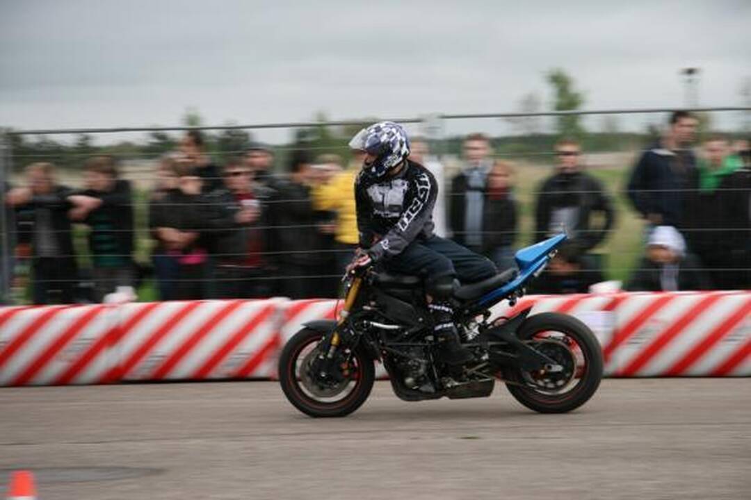 Uostamiestyje – baikerių fiesta