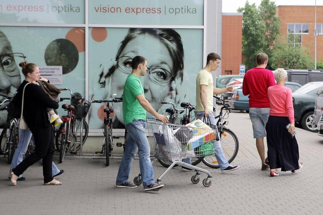 Klaipėdos „Akropolyje“ – nuolaidų medžioklė