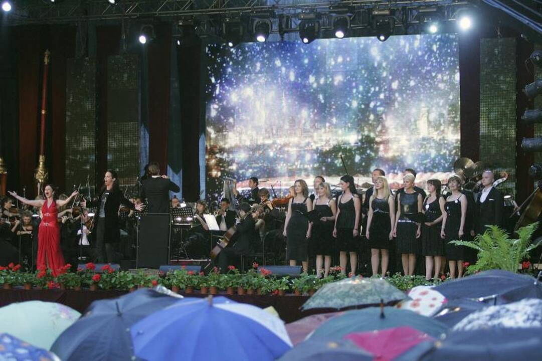 Prie Kauno pilies – jubiliejinė „Operetė Kauno pilyje“
