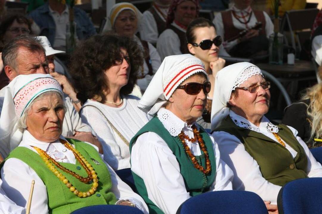 Festivalis „Atataria lamzdžiai“ gaivina vestuvių tradicijas