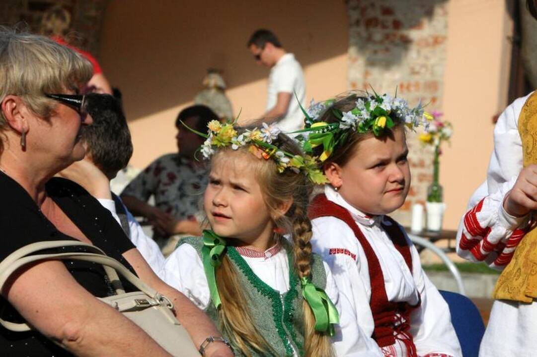 Festivalis „Atataria lamzdžiai“ gaivina vestuvių tradicijas