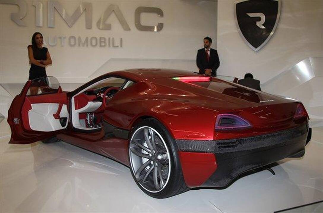 Frankfurtas: kroatai parodė savo superautomobilį-perlą
