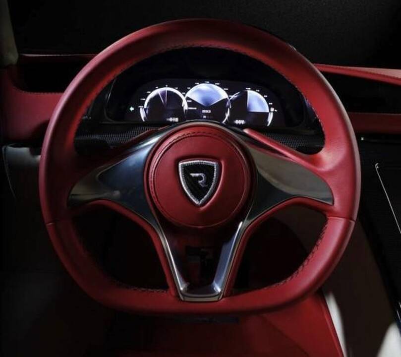 Frankfurtas: kroatai parodė savo superautomobilį-perlą