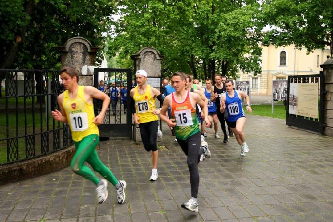 Kauno vicemeras S.Buškevičius sutrynė batus