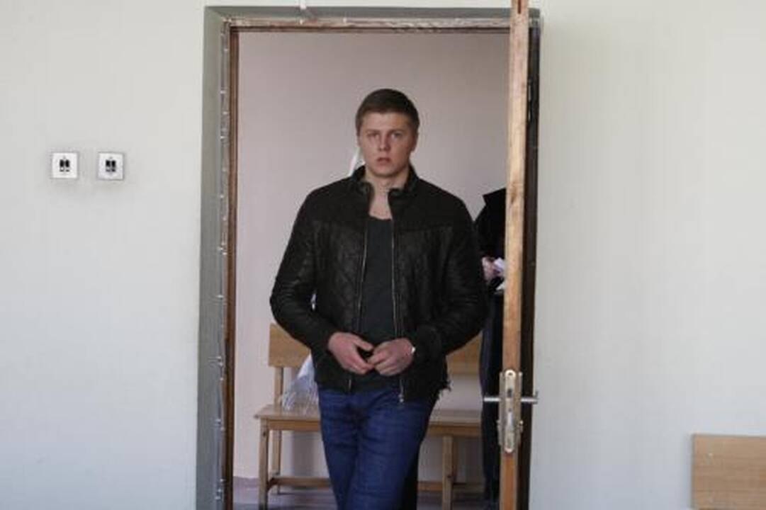 Po teismo nuosprendžio devyniolikmetis pravirko
