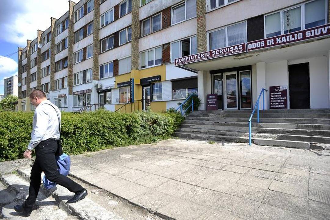 Senas daugiabutis verslui – ne vieta