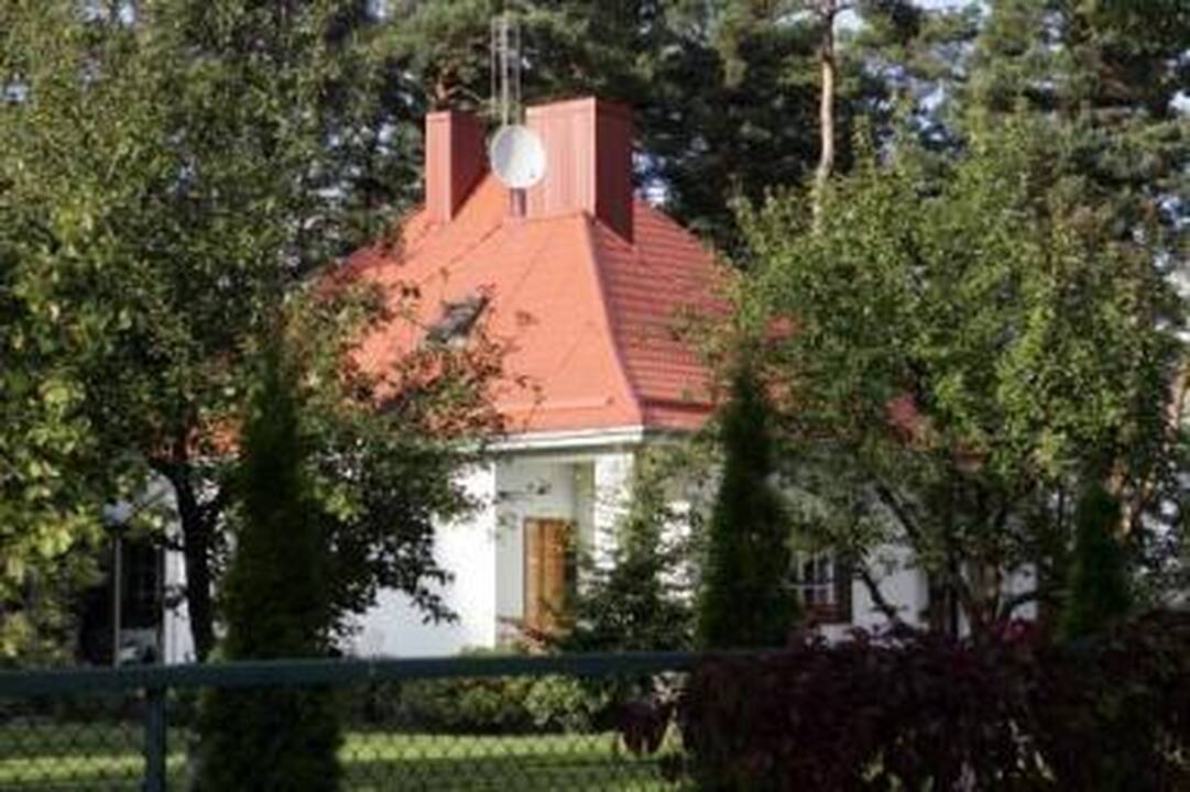 Rūpestis: po A.Brazausko mirties valstybė įsipareigoja išlaikyti jo našlę K.Brazauskienę.