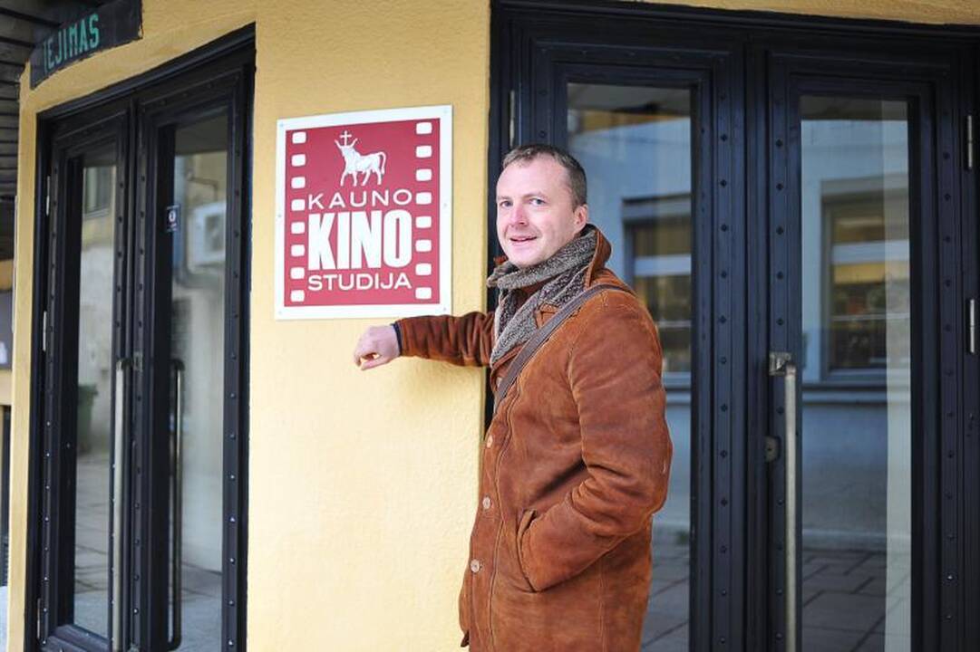 Kas sieja „Respublikos“ ir Kino studijos vaiduoklius?