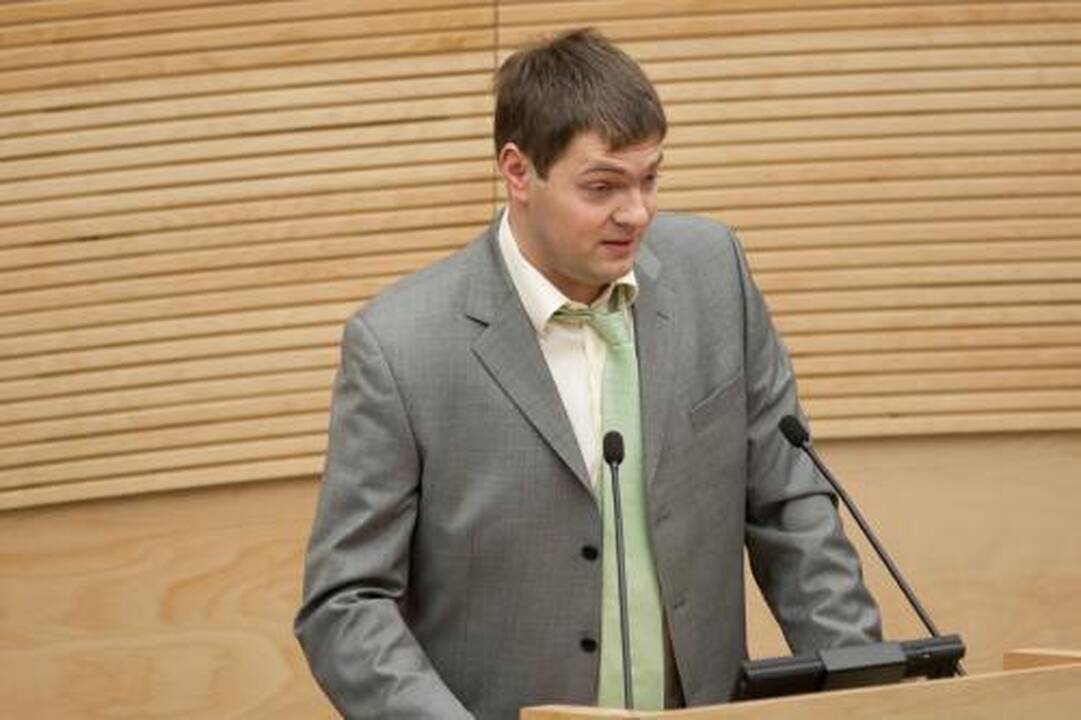 Ilgai vilkinę dar pavilkins