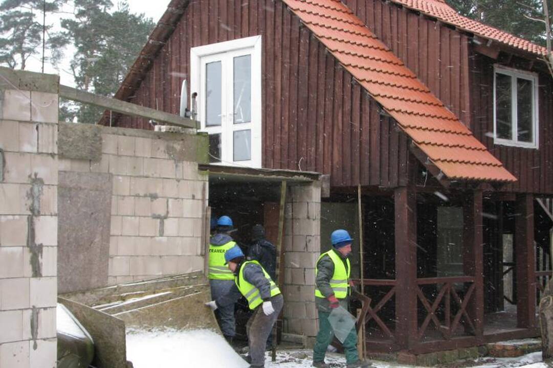 Nelegalių statinių griovėjai laukia darbo   