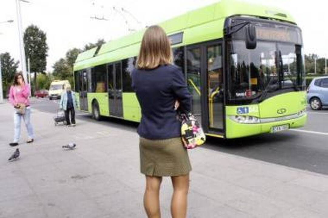 Baudos: kontrolieriai nepasigailėjo į Rugsėjo 1-ąją skubėjusių moksleivių.