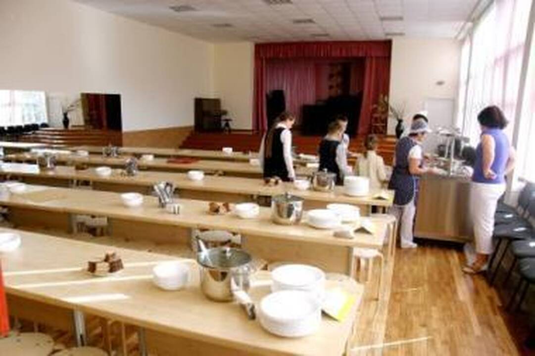 Mokyklos sandėliuos stalo įrankius