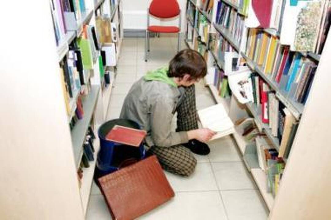 Situacija: bibliotekų skaitytojams, ieškantiems retesnės knygos, ne geruoju pasitarnauja ir reikiamo leidinio ilgai negrąžinantys skolininkai.