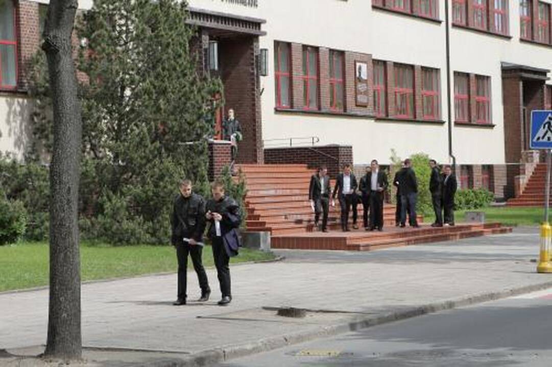 Moksleiviams – karštos dienos