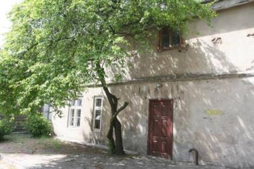 Pokyčiai: Puodžių gatvės 17 namo pirmajame aukšte esančias patalpas, kuriose anksčiau veikė švirkštų keitimo centras, bus bandoma parduoti.