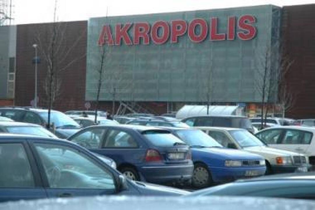 Atsižvelgė: pastebėjus, kad rudenį ir žiemą pirkėjų srautai sumažėja, "Akropolyje" sutrumpintas parduotuvių darbo laikas.