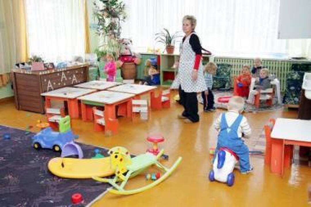 Rinkliava: darželiuose vaikai žaidžia žaislais, kurie nupirkti už iš tėvų surinktus pinigus.