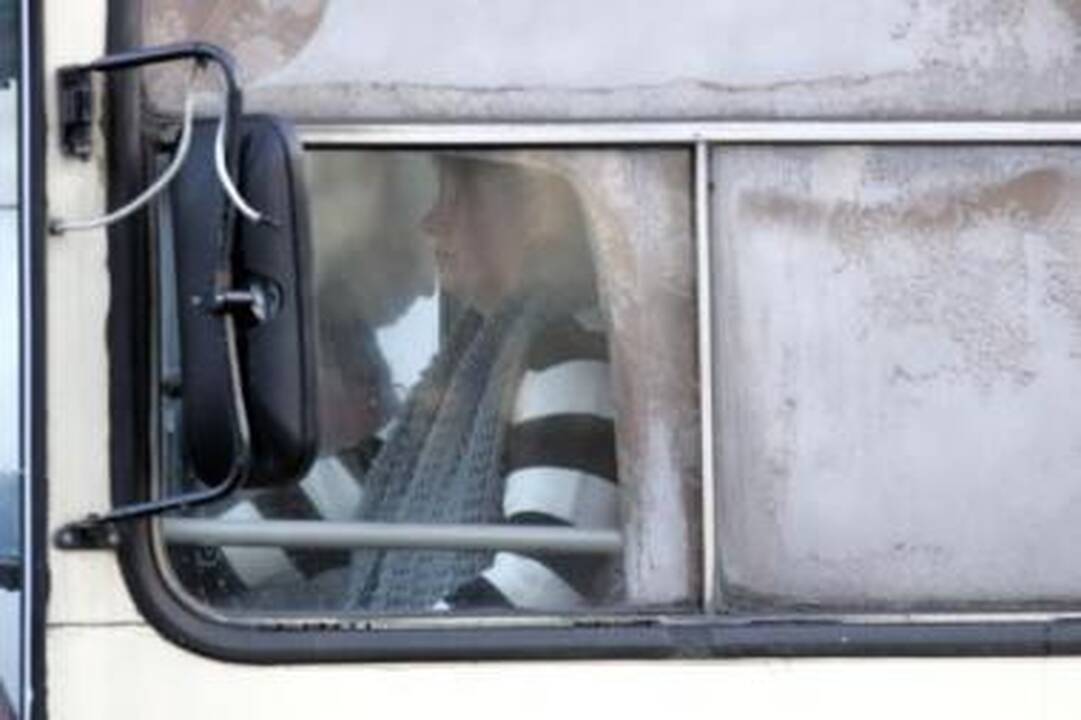 Ligos: nuolat šąlantys troleibusų vairuotojai pradėjo skųstis, kad greitai nebeliks kam dirbti, mat jau ir dabar dauguma jų kosti bei sloguoja.