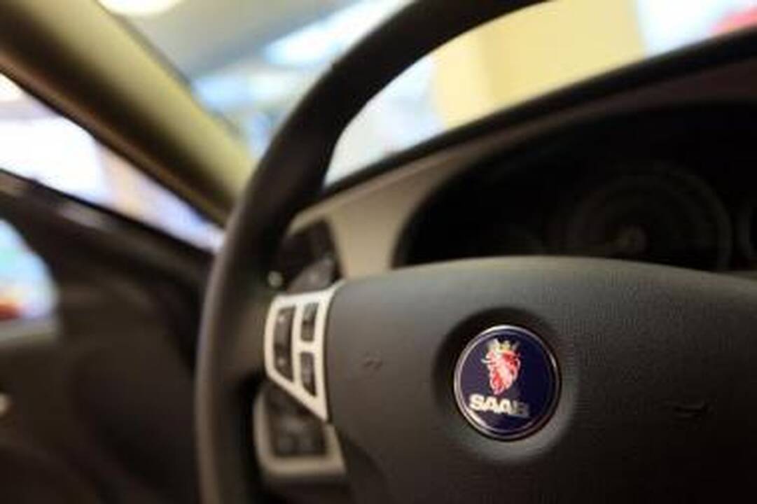 Neprileido: "General Motors" pardavė Švedijos automobilių gamintoją "Saab" olandų bendrovei "Spyker Cars", tačiau V.Antonovas prisidėti prie  "Saab" valdymo tik po šešerių metų.