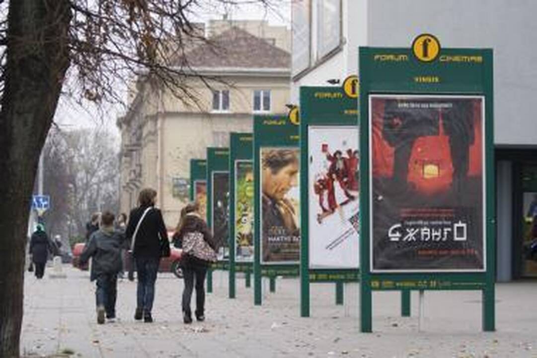 Savi interesai svarbiau už žiūrovą?