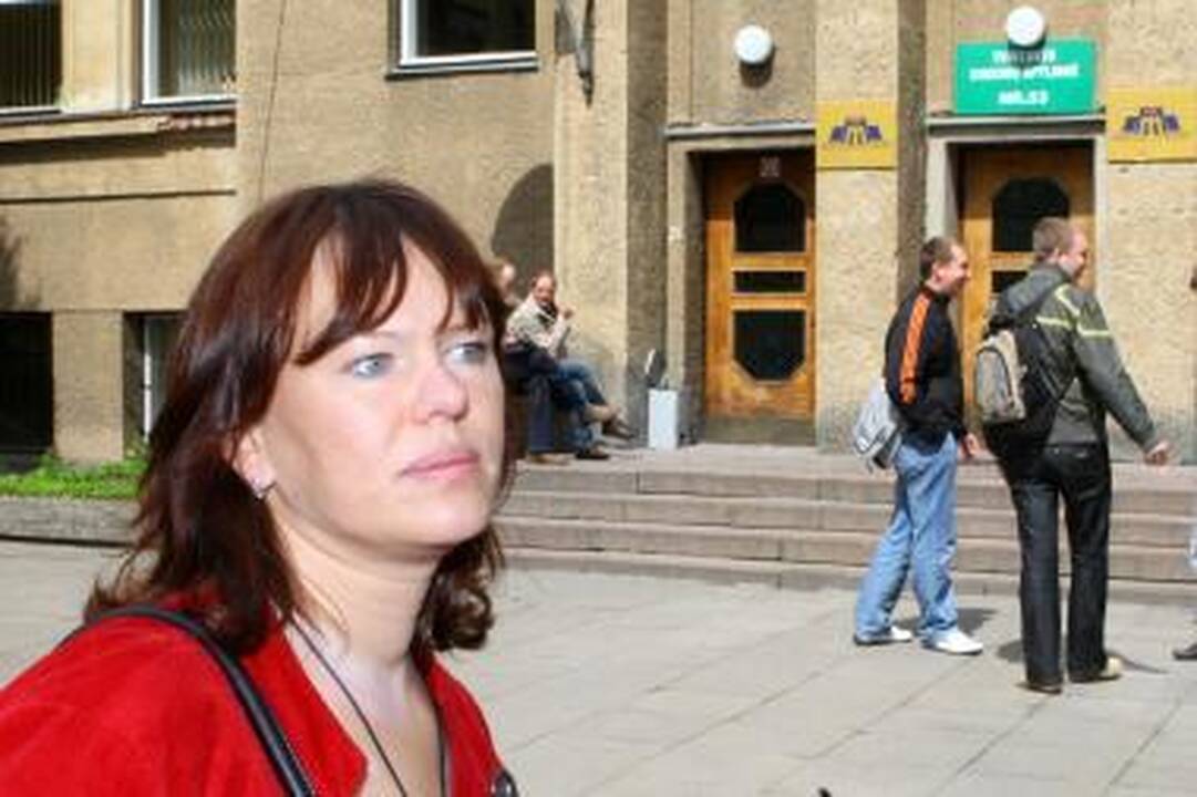Viešai: Tvirtovės rinkimų apylinkės pirmininkė S.Mačienė teigė, kad kauniečiai beveik atvirai demonstravo balsuojantys už D.Grybauskaitę.