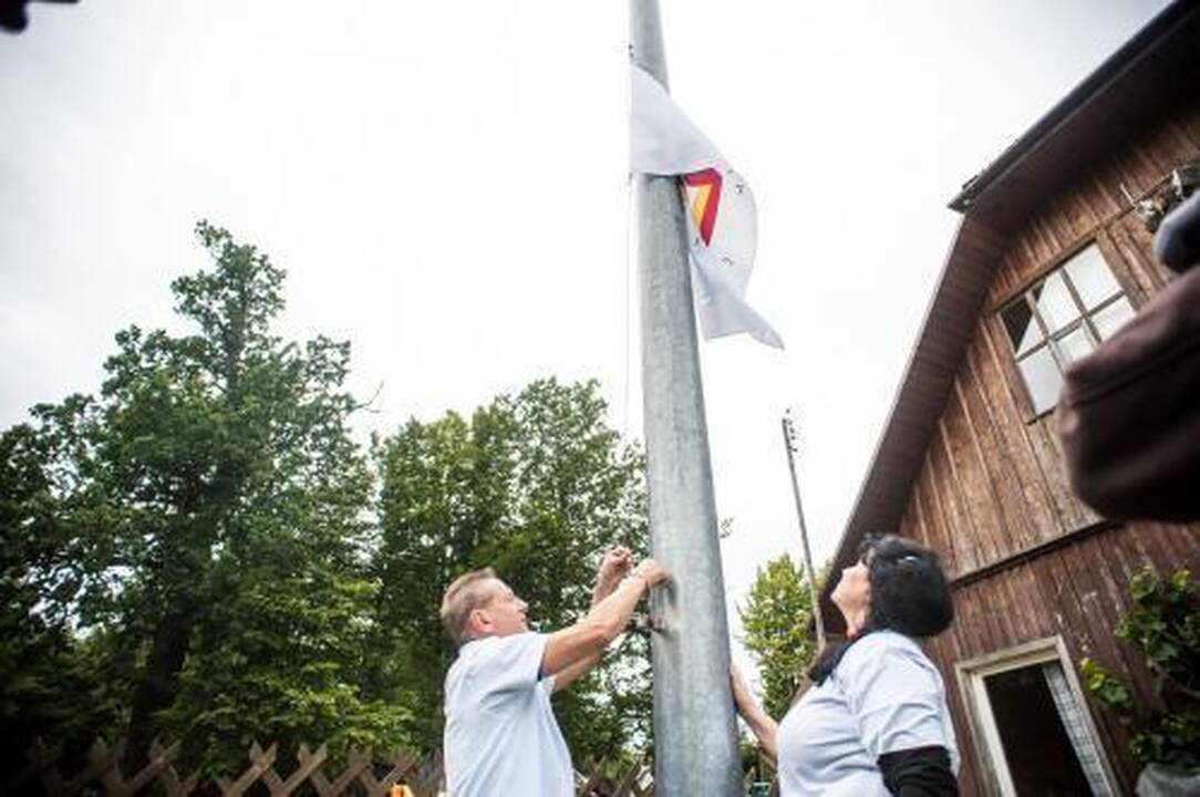 Keistis ragina ir žalgiriečiai