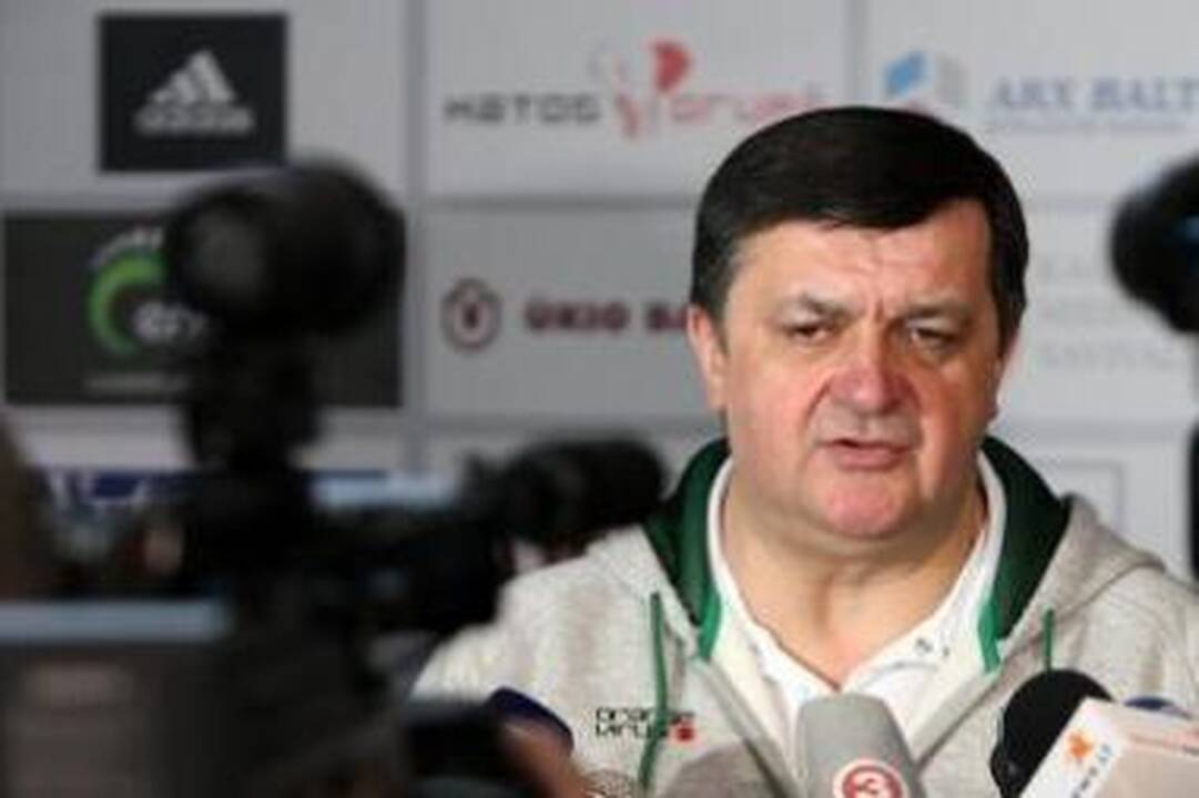 Karantinas: A.Petrovičiaus treniruojami žalgiriečiai susikaupę rengiasi svarbiam mačui su Gdynės krepšininkais.