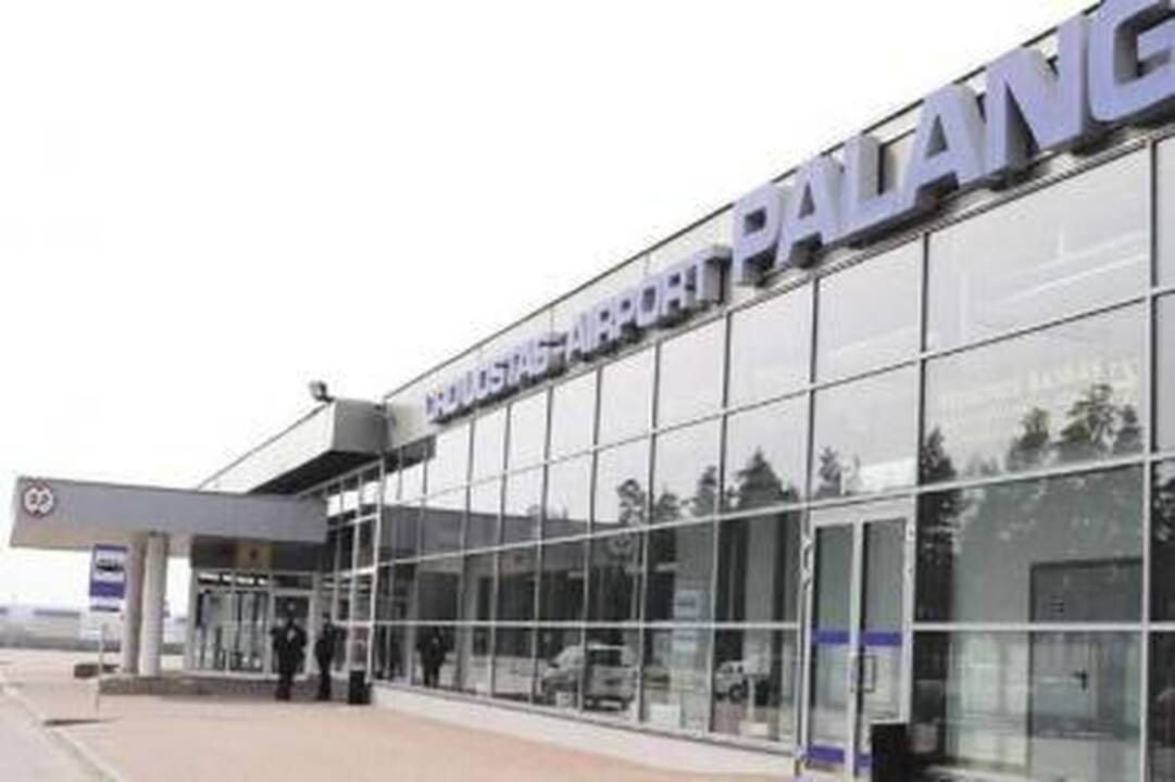 Apsauga: Palangos oro uoste keleiviams teks sugaišti šiek tiek daugiau laiko, nes pareigūnai atidžiai tikrins bagažą.