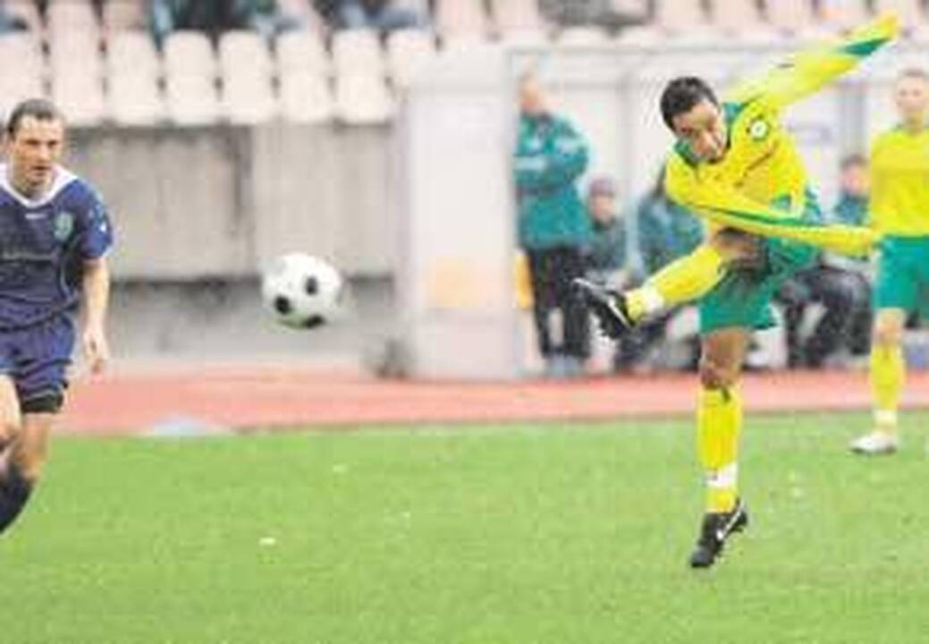 "Kaunas" vejasi lyderį
